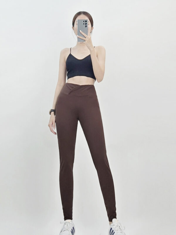 Quần thun ôm F21 lưng đắp chéo