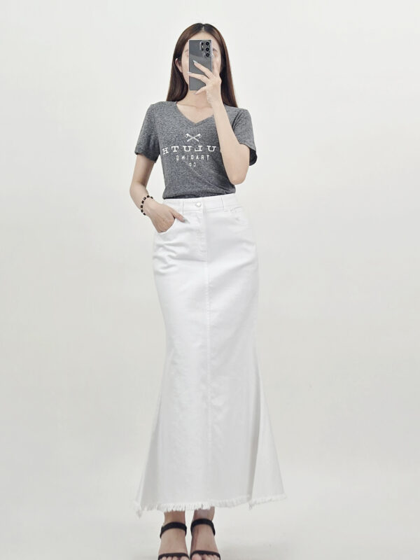 C7353 - 	Áo thun Duluth cổ tim tay ngắn in chữ trước