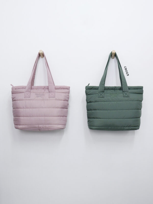C9023 - Túi Tote Reebok thêu chữ trước