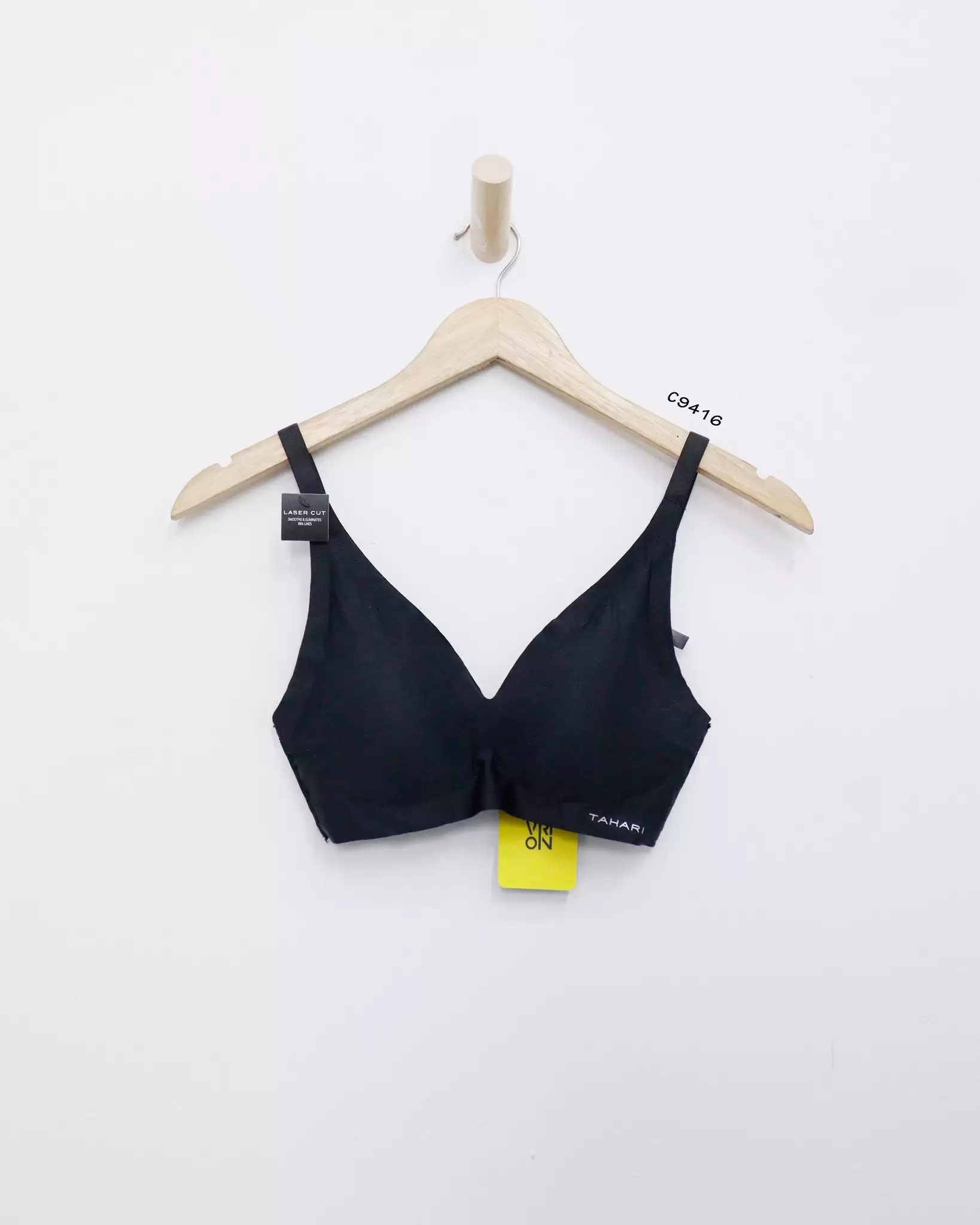 Áo bra Tahari cài sau in chữ trước