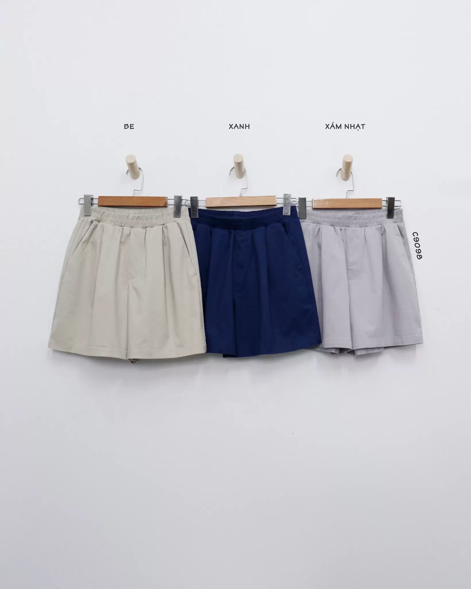 Quần short Uniqlo lưng thun 2 túi xéo