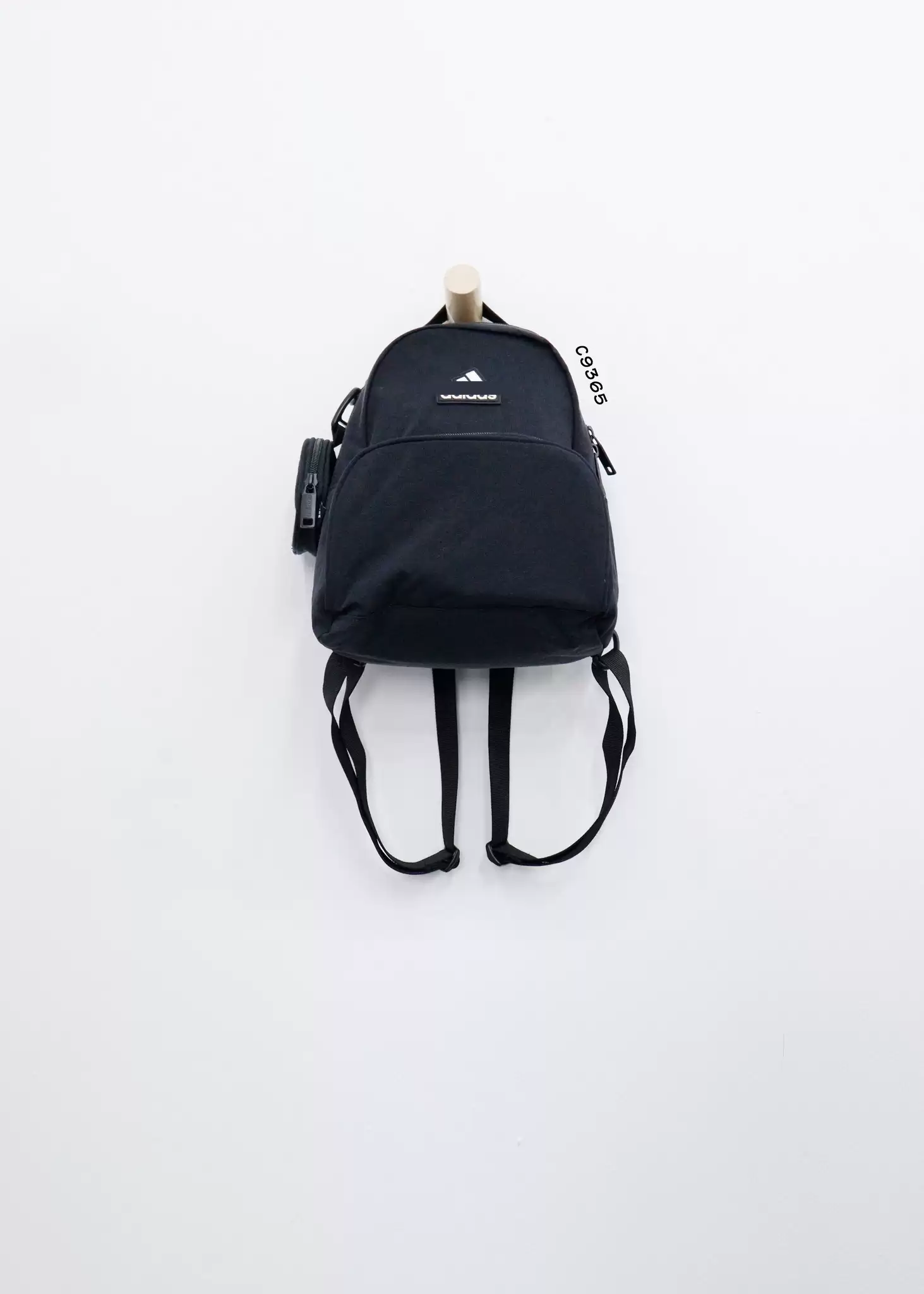 Ba lô mini Adidas kèm túi nhỏ tròn logo trước