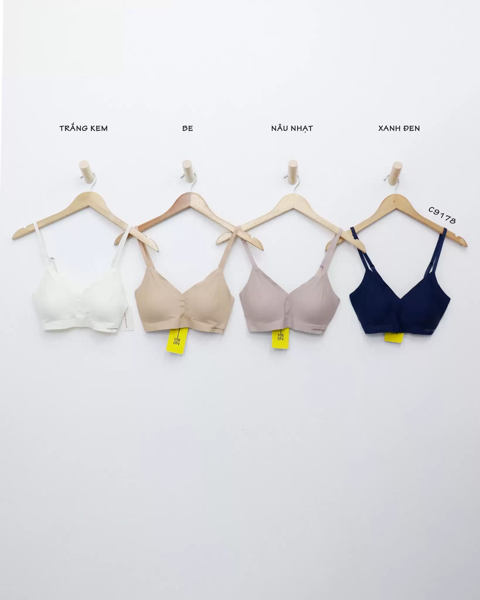 Áo bra Lucky Brand in chữ lucky brand