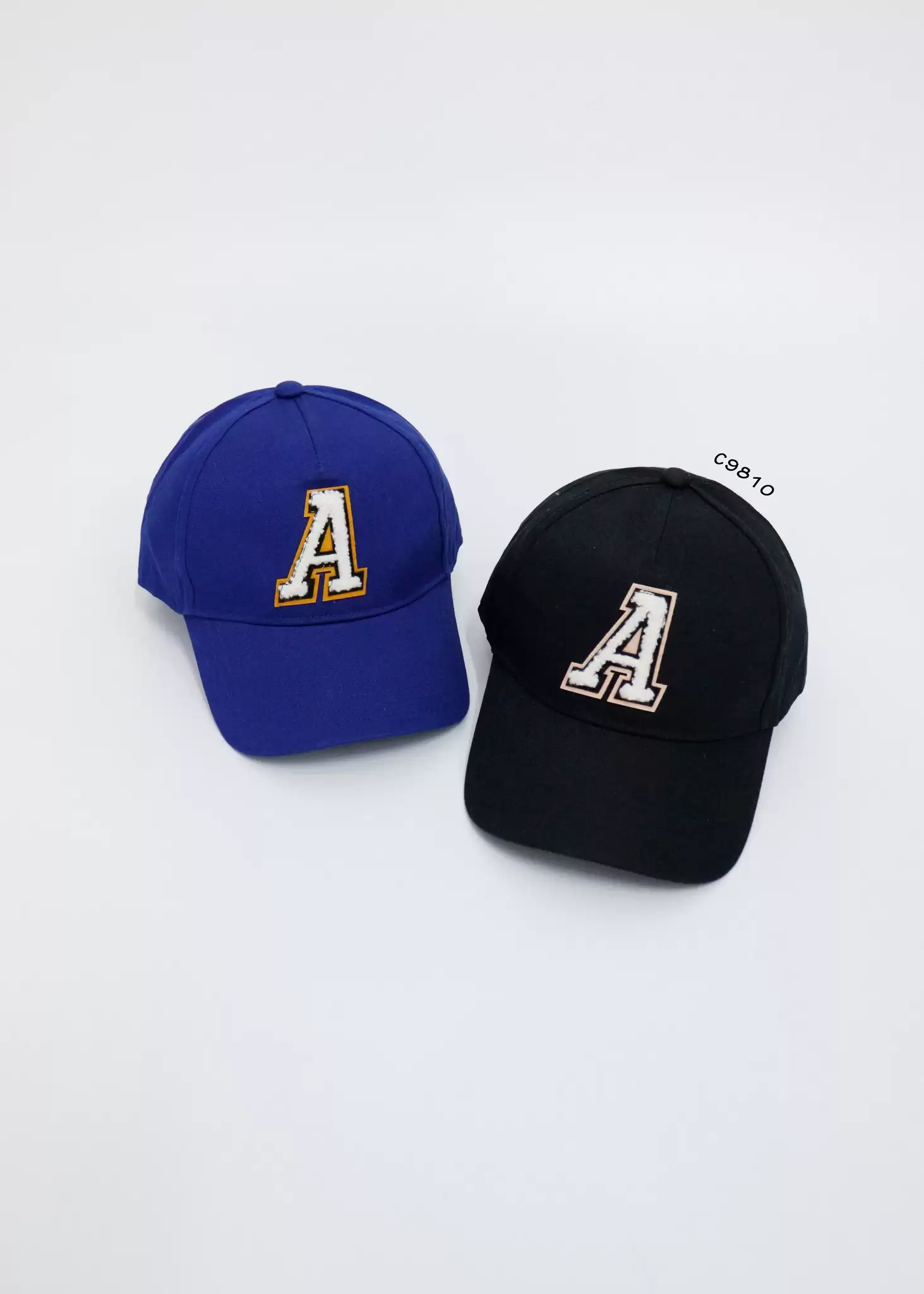 Nón Adidas khóa điều chỉnh, thêu A