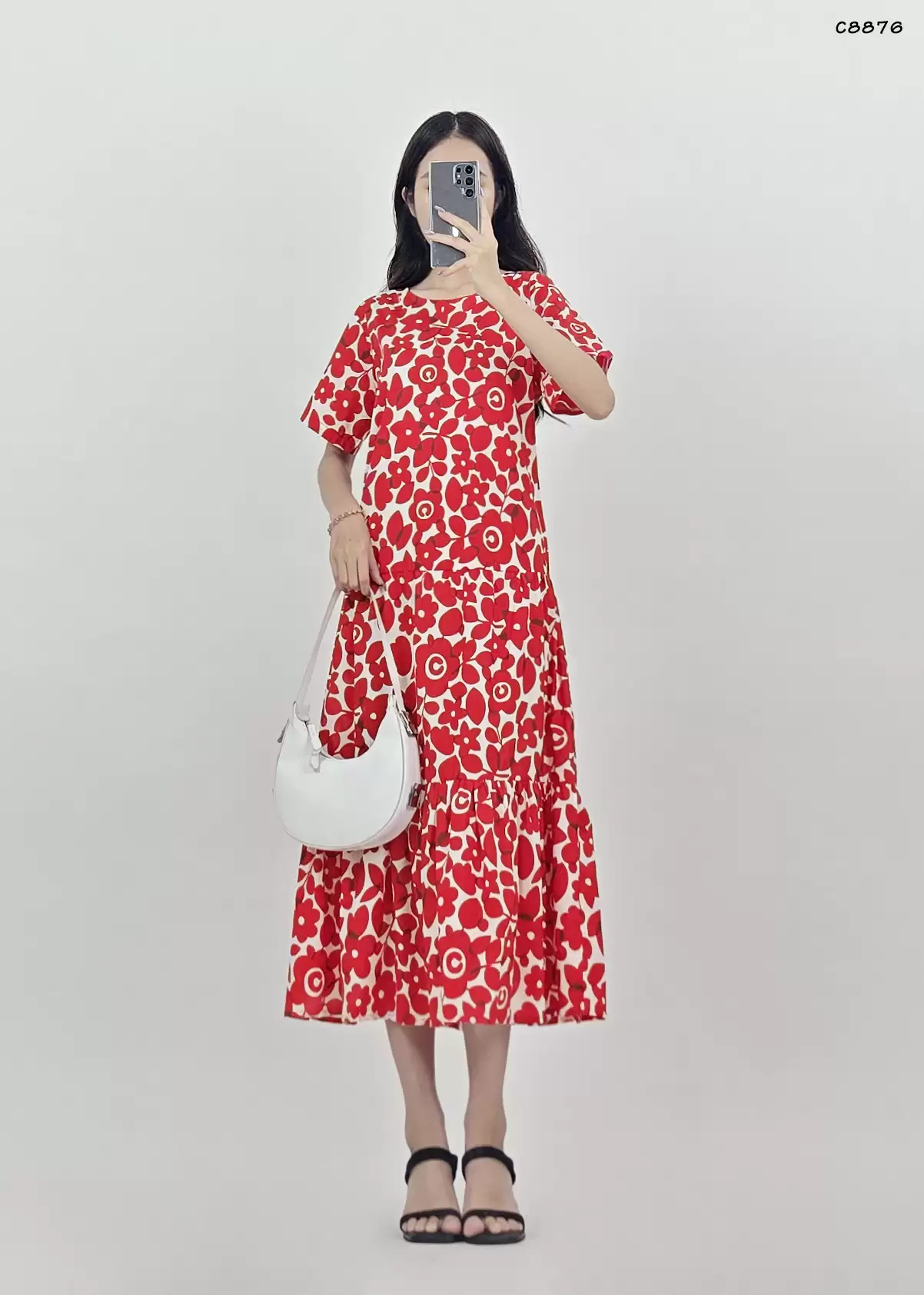 Đầm Zara cổ tròn tay ngắn phối hoa đỏ