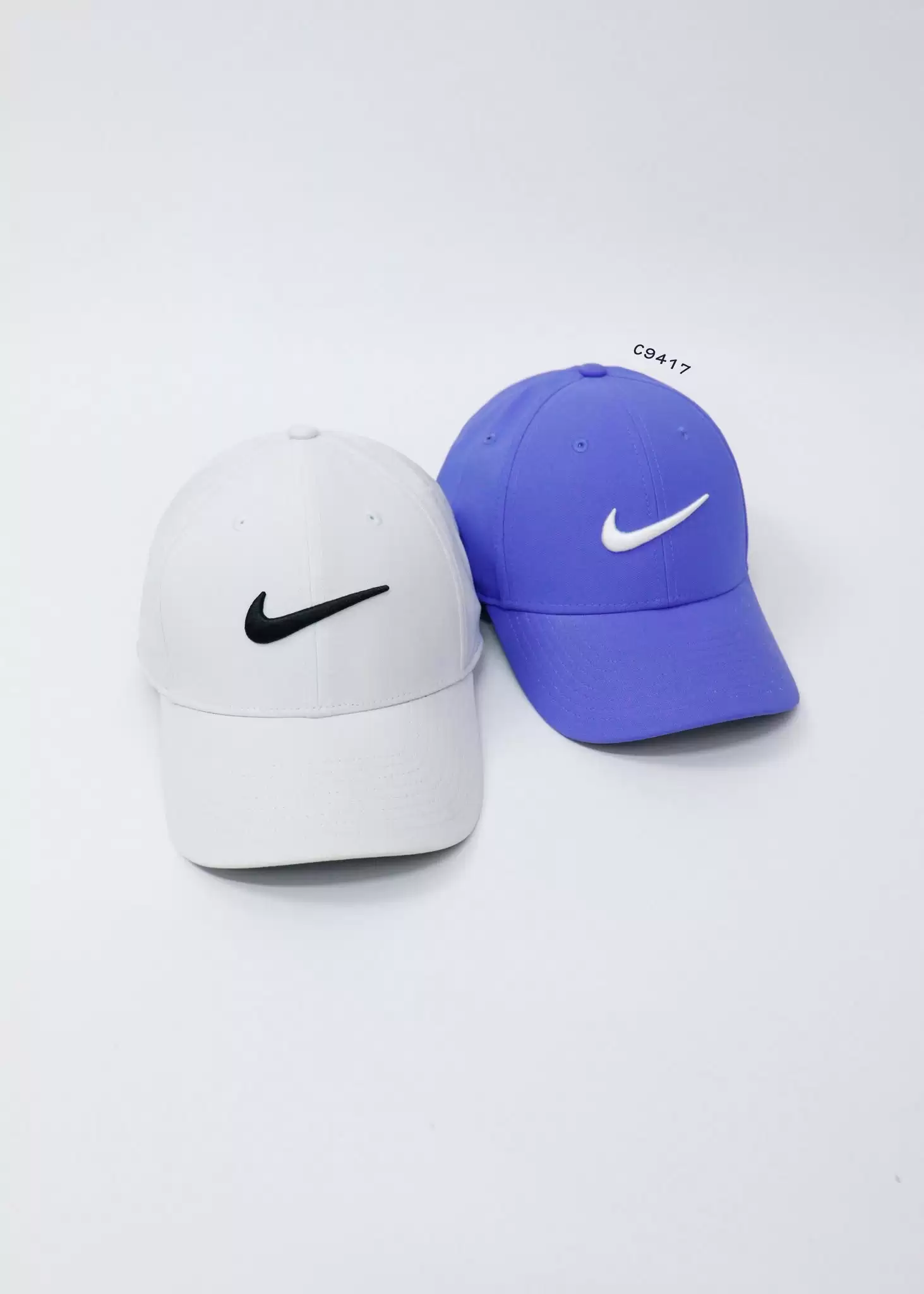 Nón Nike thêu logo trước