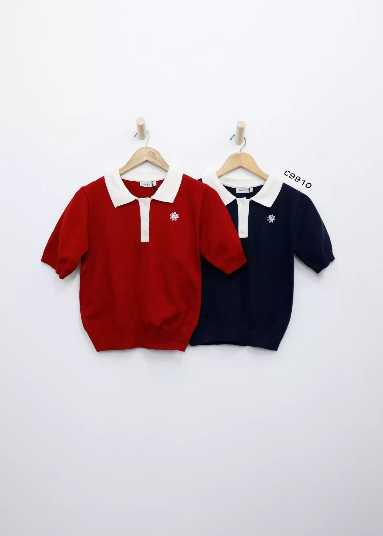 Áo len Hazzys cổ bẻ tay lở thêu hoa