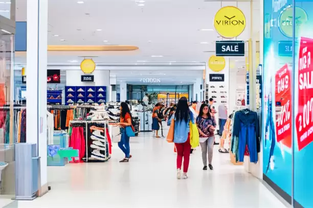 Outlet Taka Plaza: Thiên đường mua sắm giá tốt tại Sài Gòn