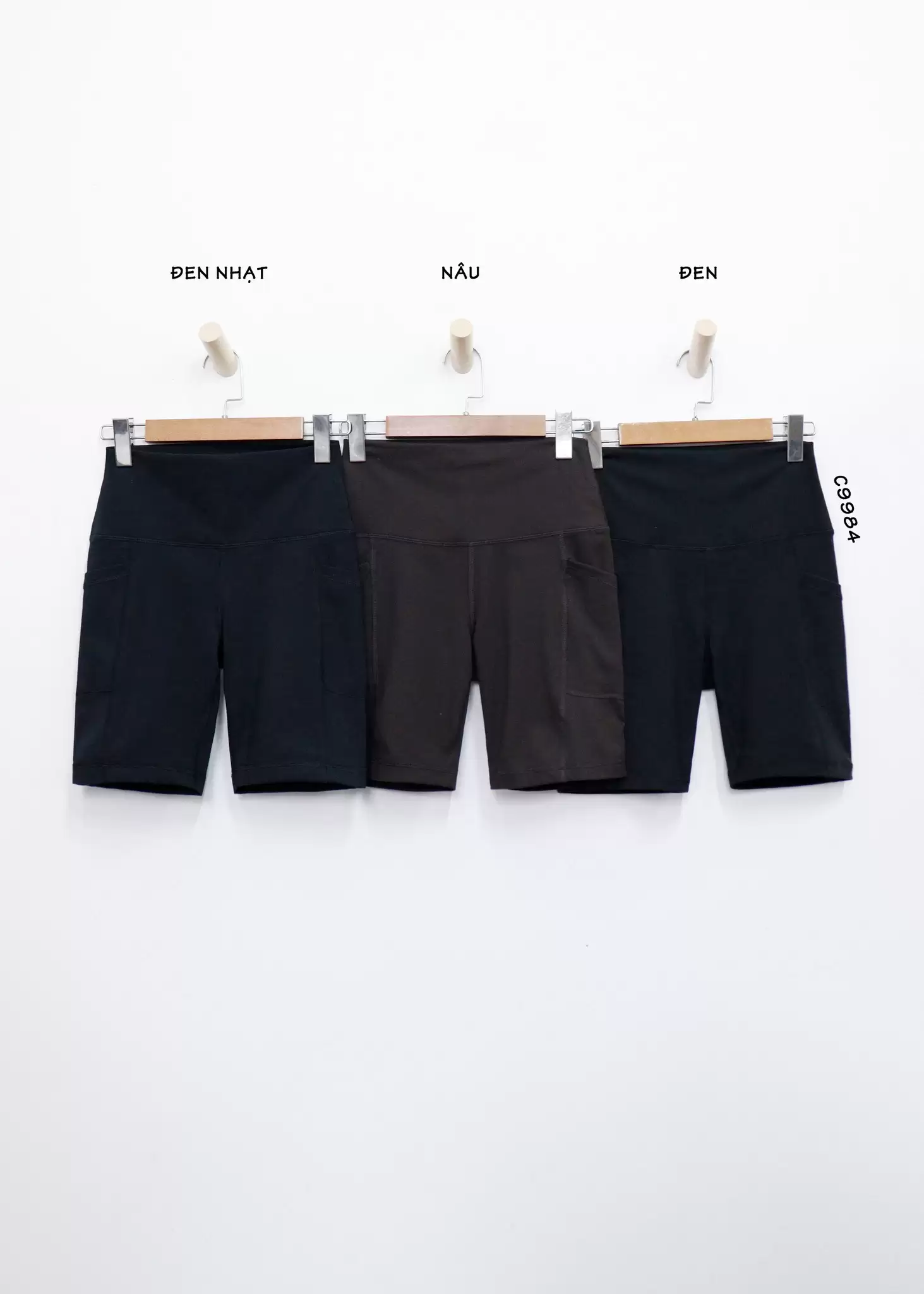 Quần tập short 90° 2 túi hông trơn