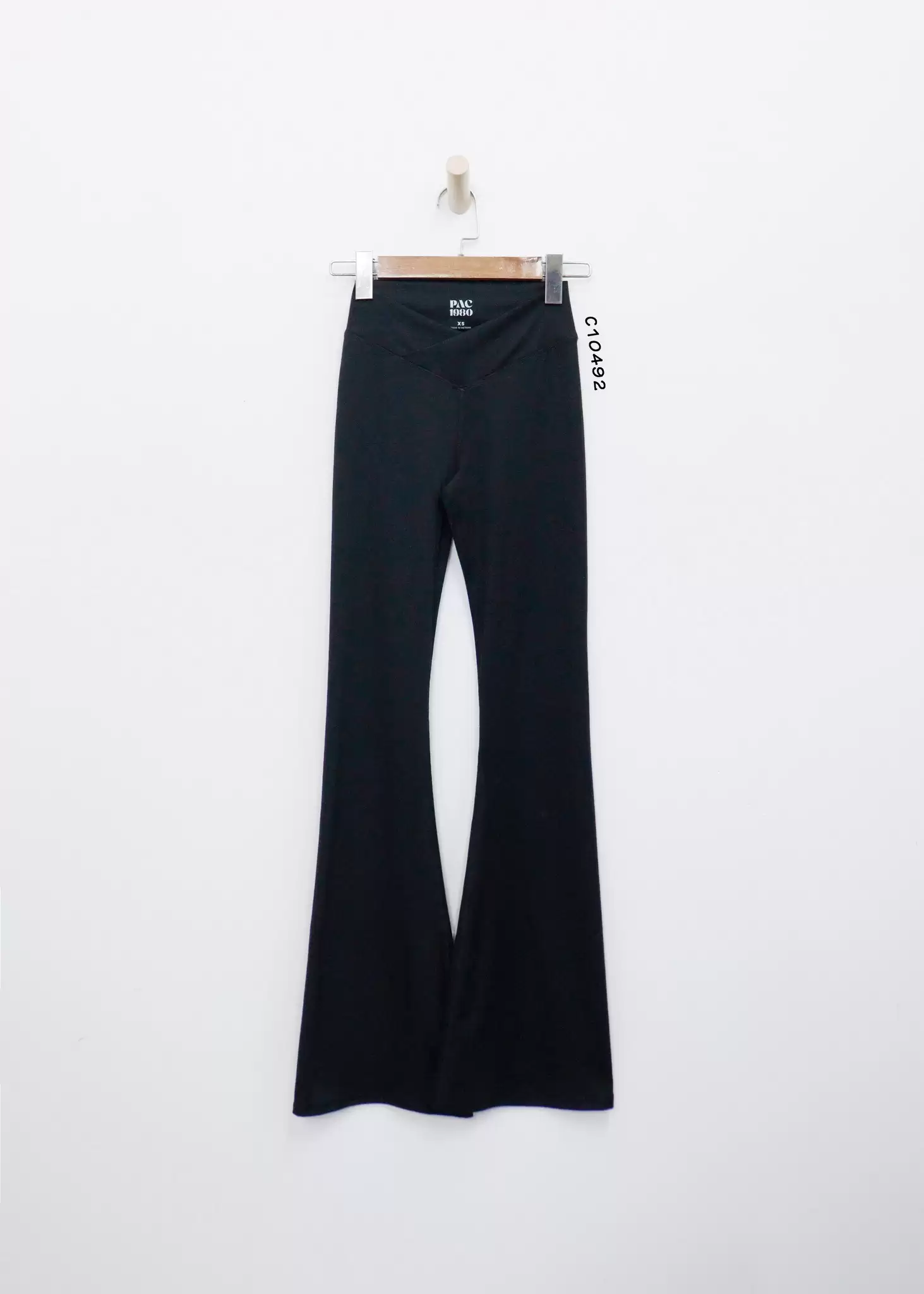 Quần tập PC 1980 ống loe lưng đáp chéo