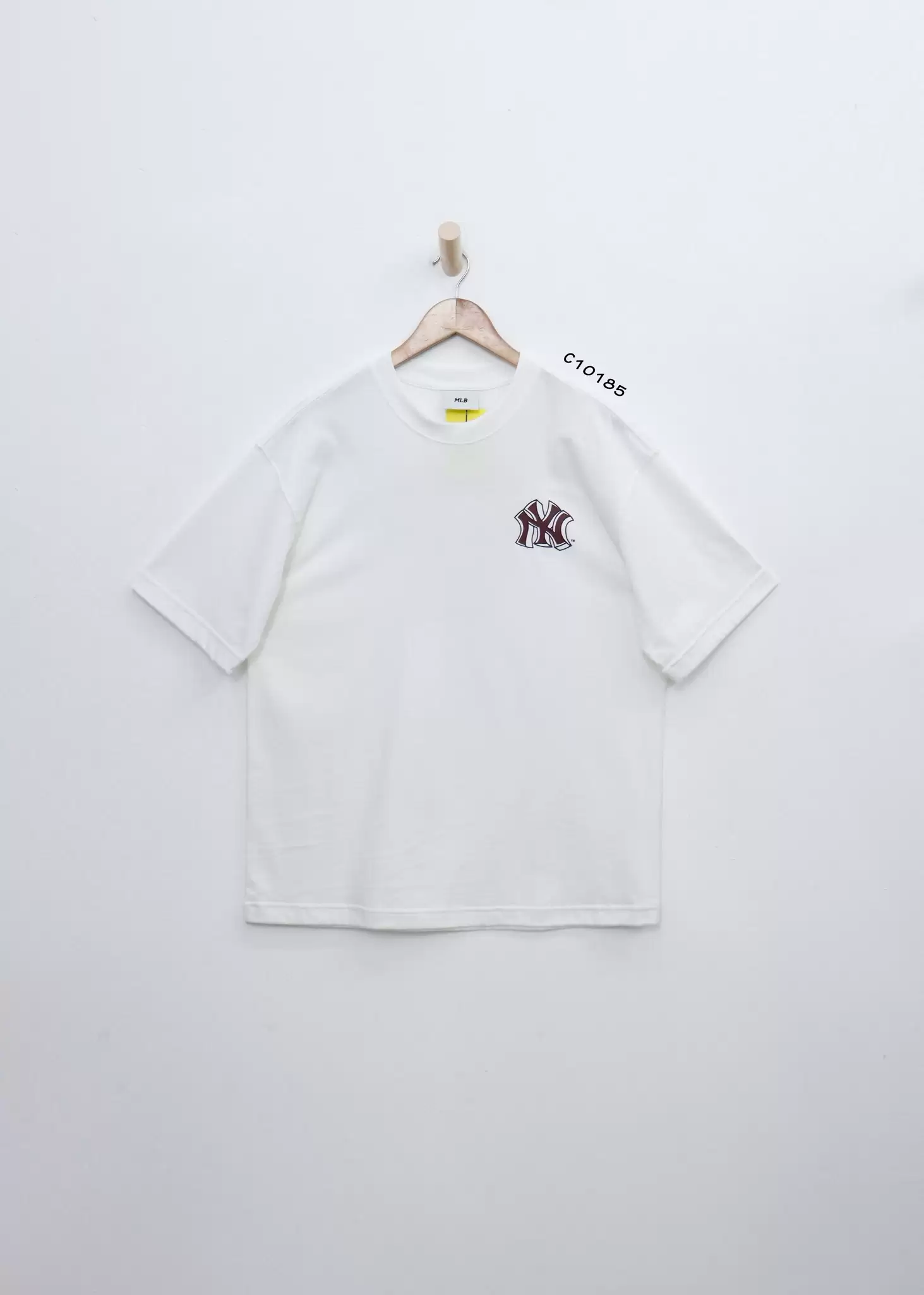 Áo thun MLB cổ tròn tay ngắn in gấu sau 8 1 30