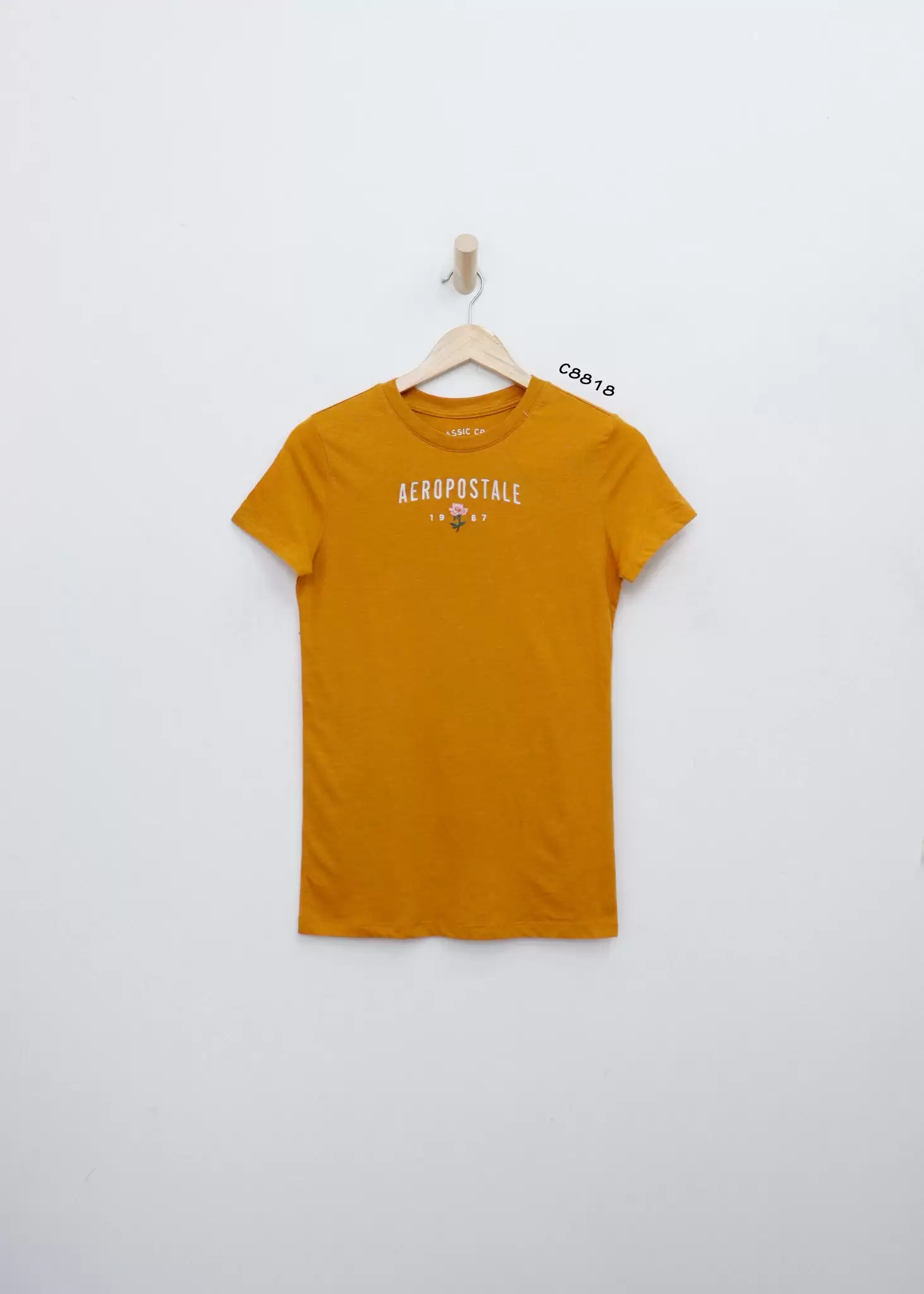 Áo thun Classic cổ tròn tay ngắn thêu bông 9 1 41