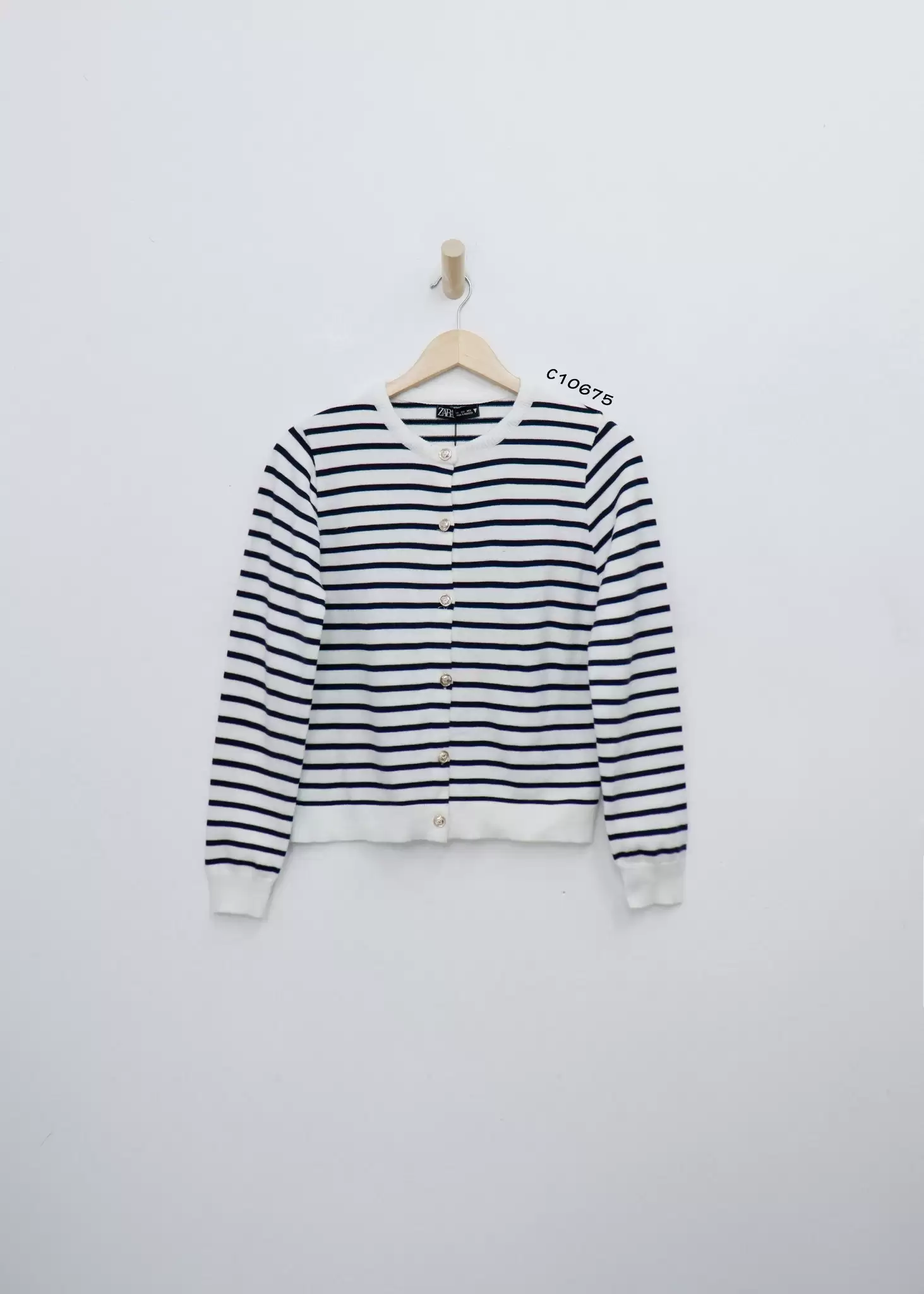 Áo len ZARA cổ tròn,tay dài, cài nút, kiểu sọc ngang 11 1 44