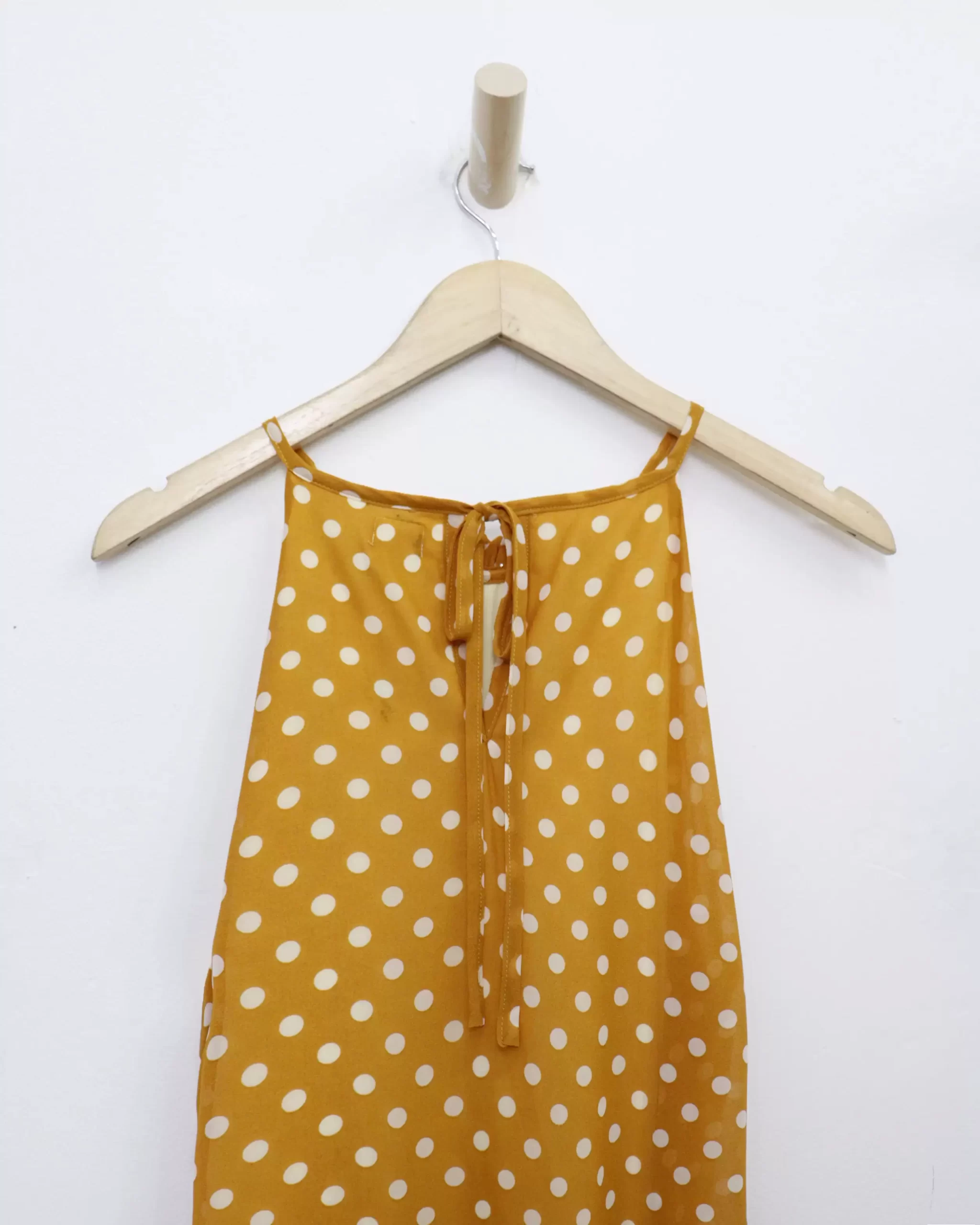 Đầm yếm Bershka phối ngọc trai chấm bi 4 10157 6 scaled