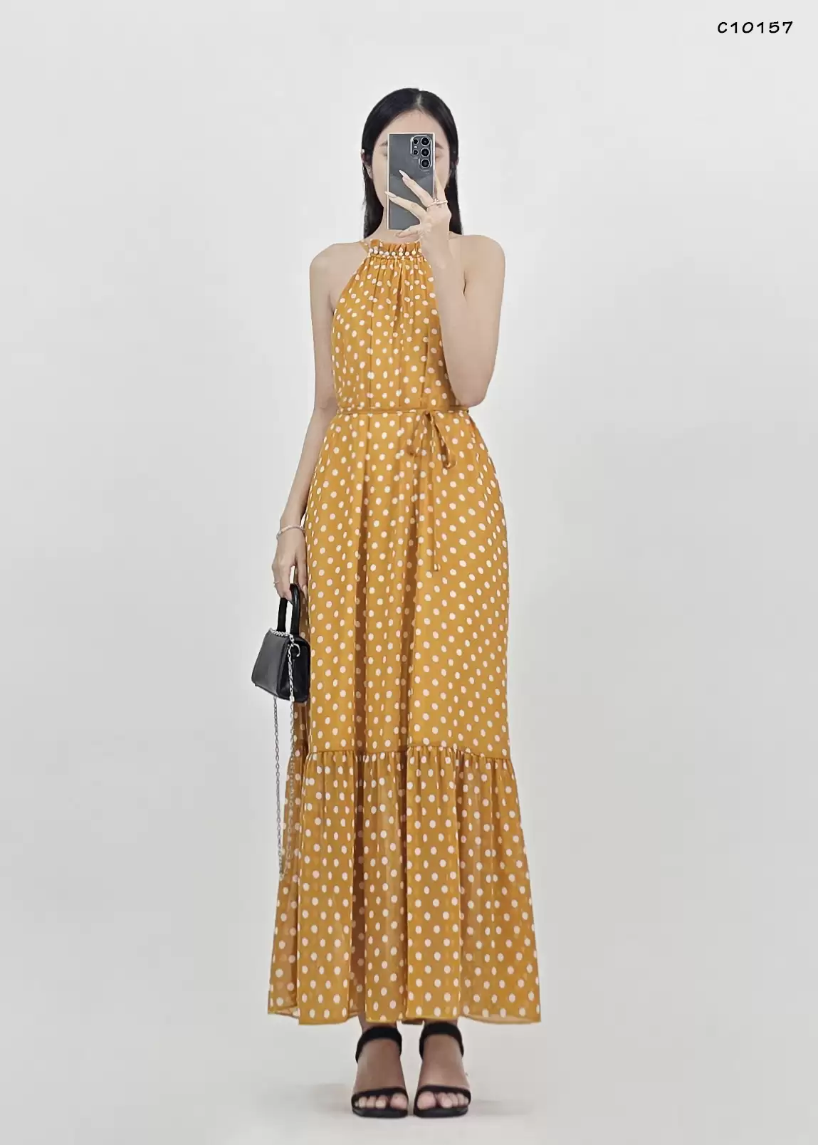 Đầm yếm Bershka phối ngọc trai chấm bi 8 10157