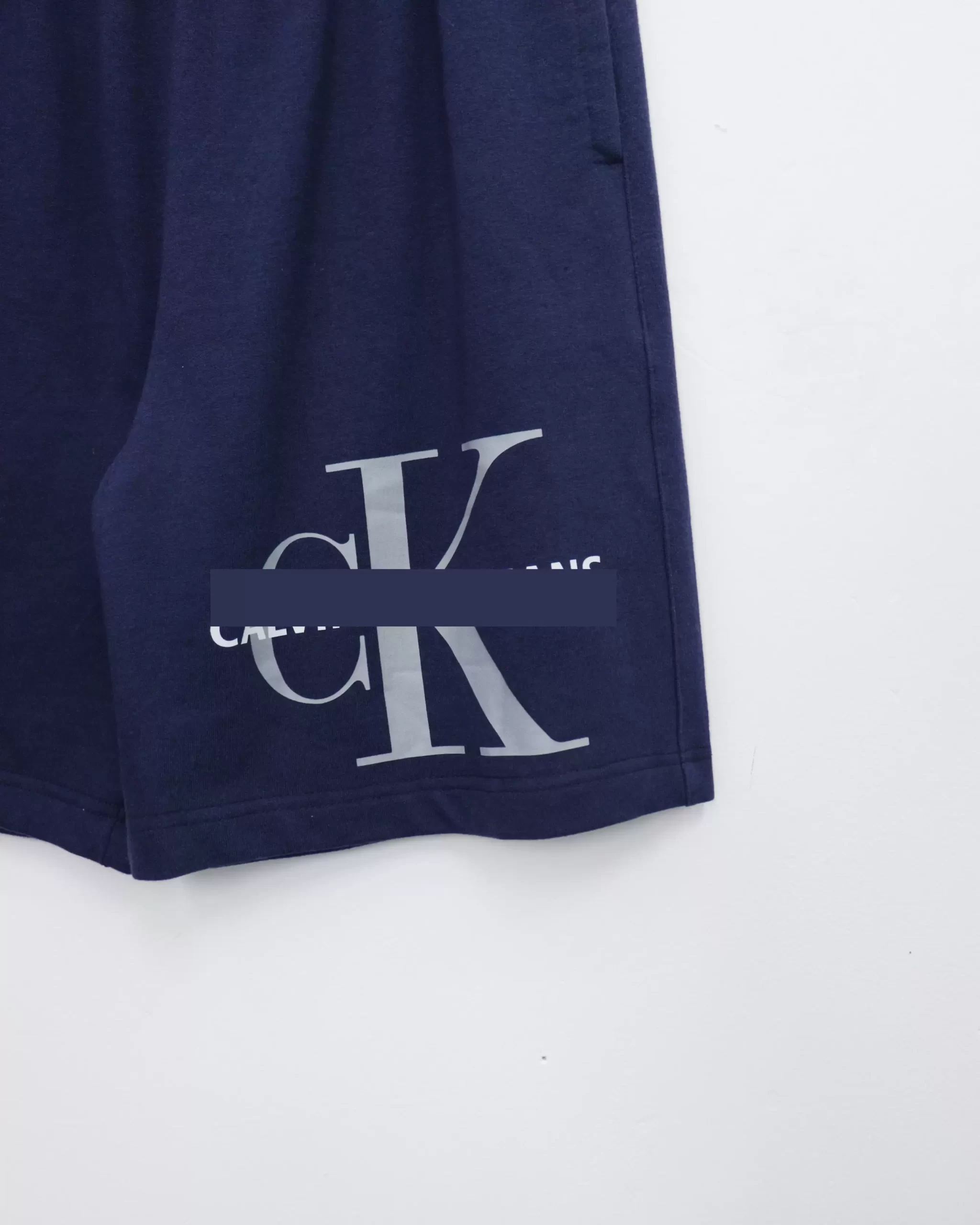 Quần short nam CK lưng thun cột dây trước in chữ trước 8 10192 den xanh den 3 scaled