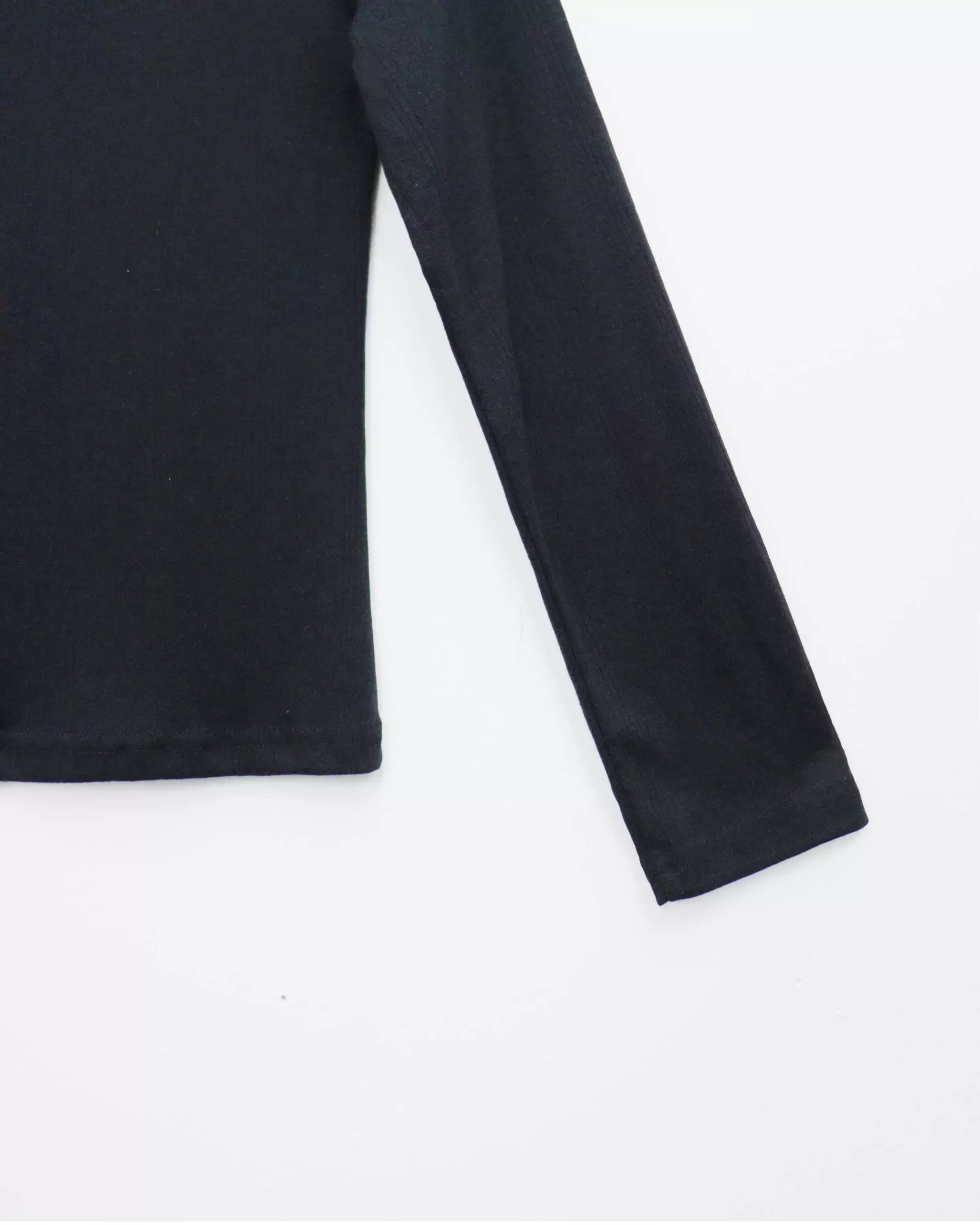 Áo thun cổ lọ UNIQLO, tay dài phối sọc 3 10496 3 scaled