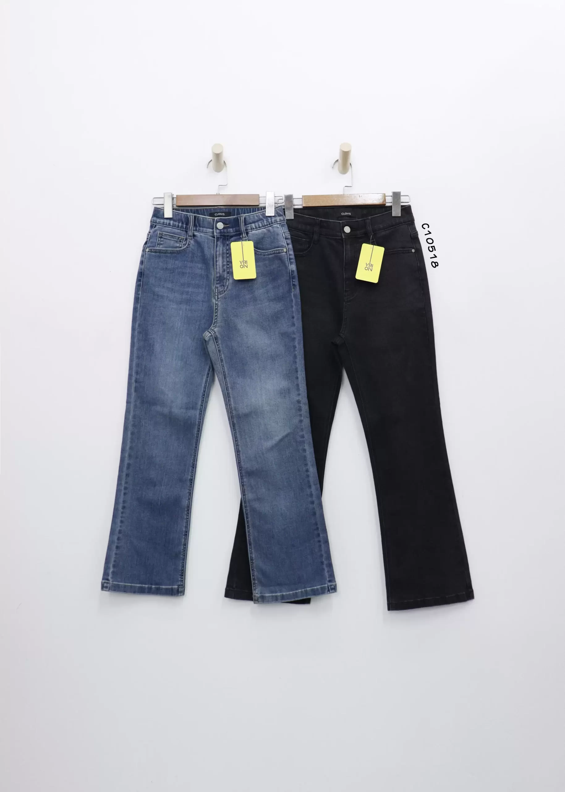 Quần jean Clovis ống loe nhẹ 2 túi wash