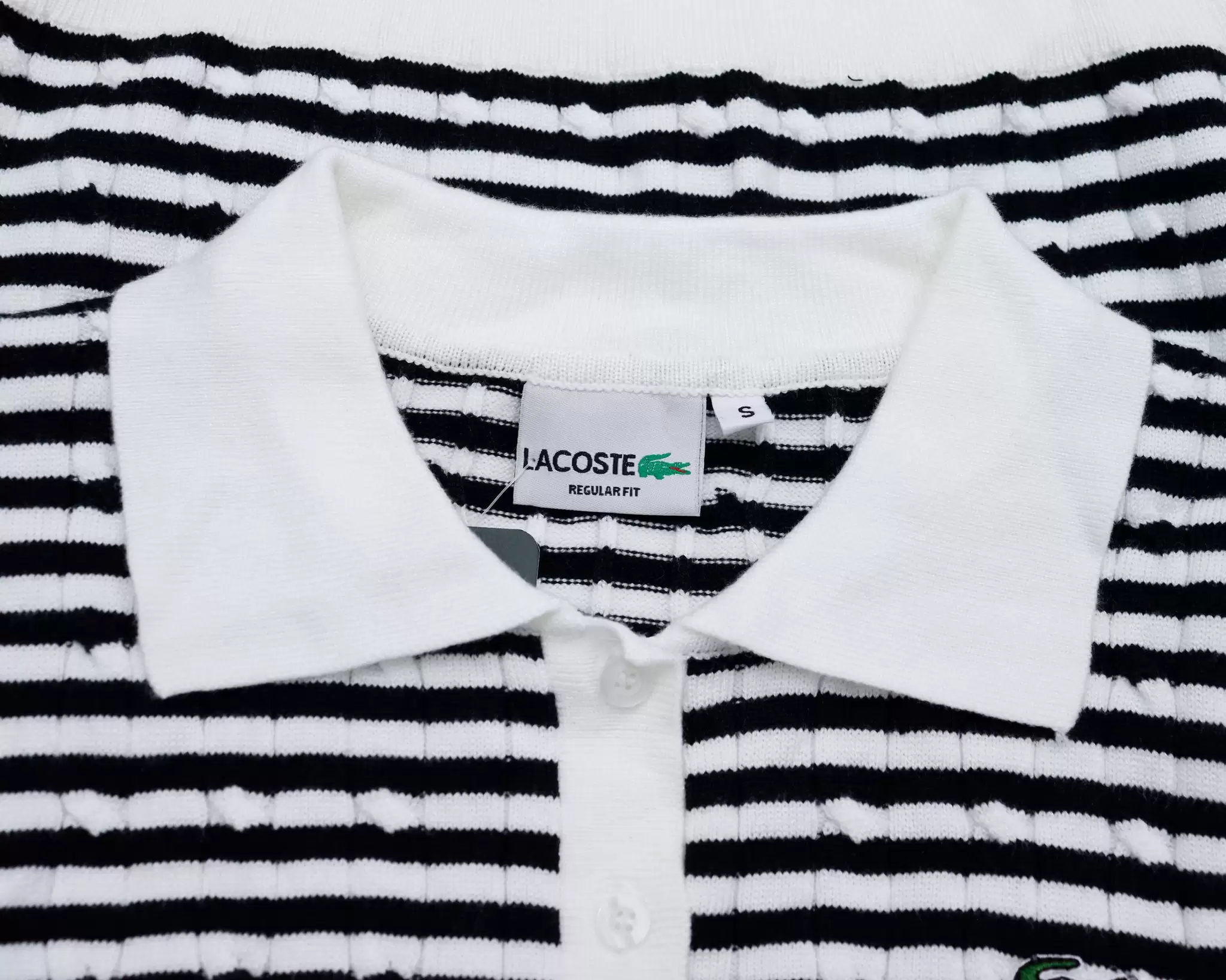 Áo len Lacoste cổ bẻ, phối màu, thêu logo trước, sọc 4 4 44