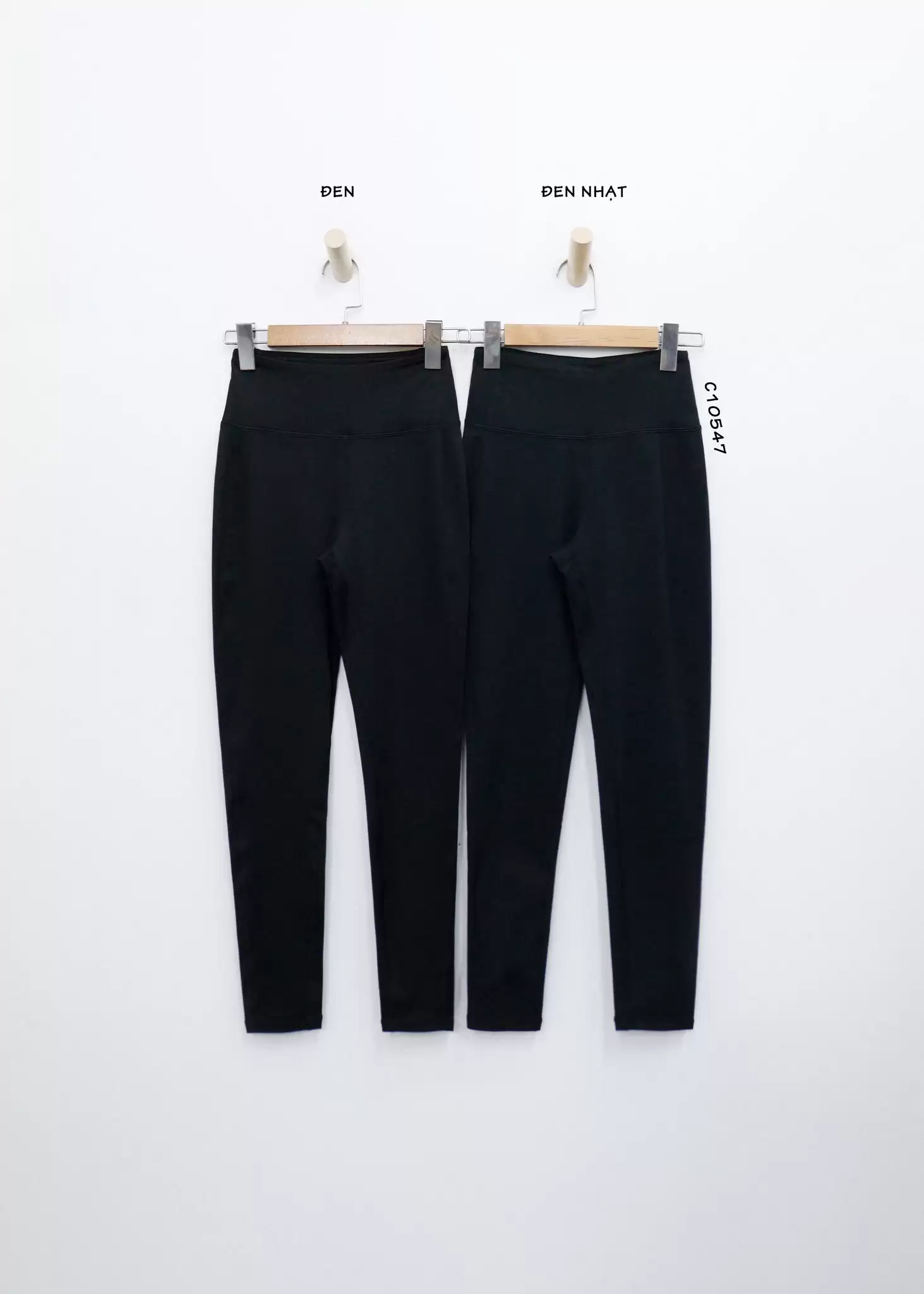 Quần tập C&A ống đứng in logo sau 9 1