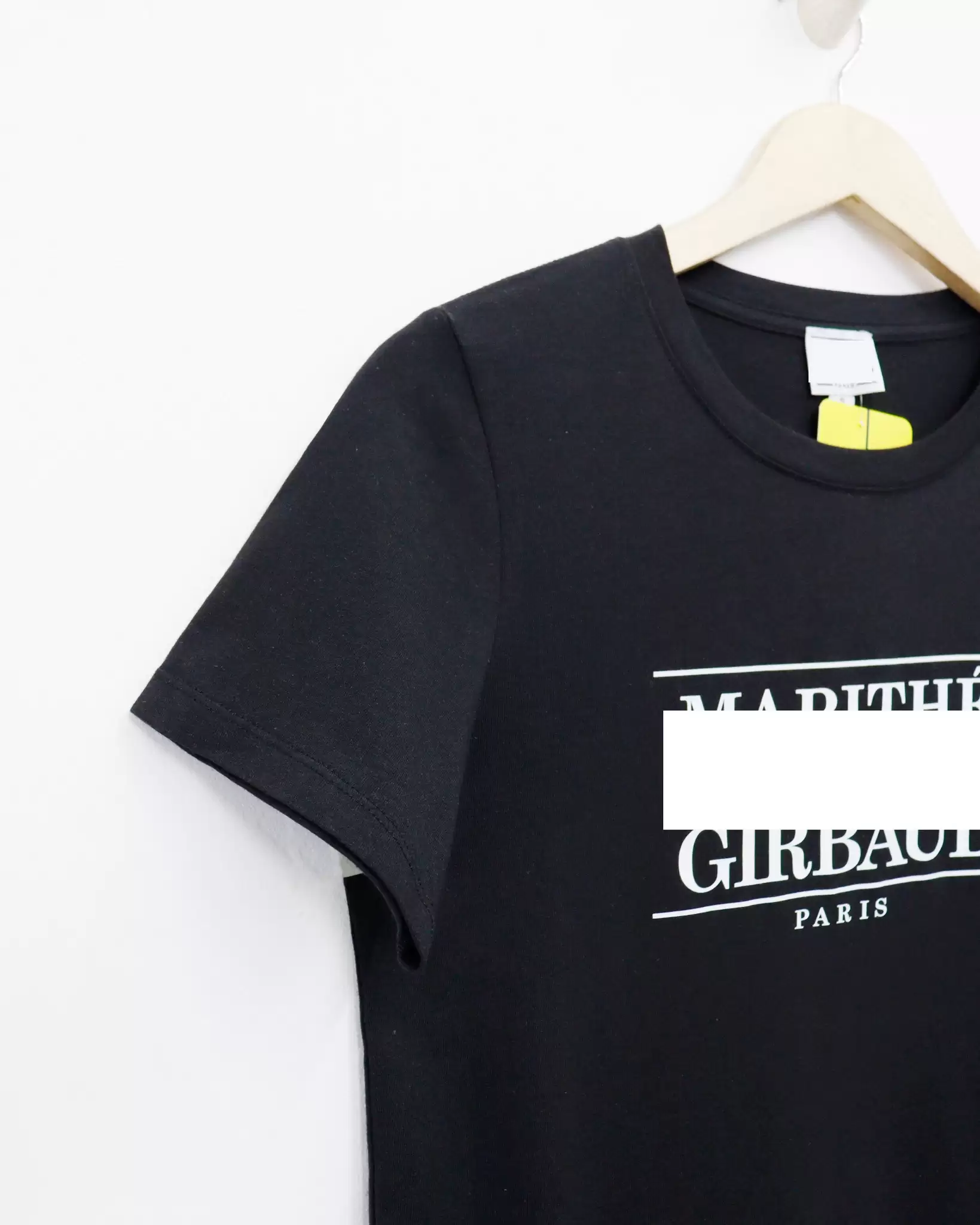 Áo thun Marithe' cổ tròn, tay ngắn, in chữ trước 2 2 38